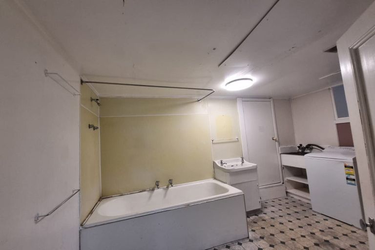 Photo of property in 185 The Terrace, Wellington Central, Wellington, 6011