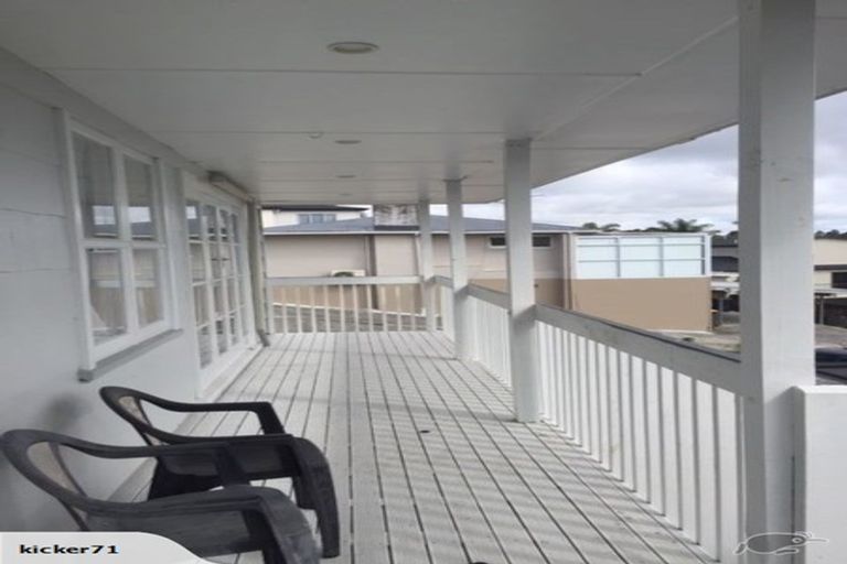 Photo of property in 281 Don Buck Road, Massey, Auckland, 0614