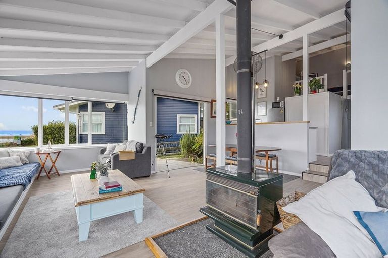 Photo of property in 3428 Pourerere Beach Road, Pourerere, Waipawa, 4271