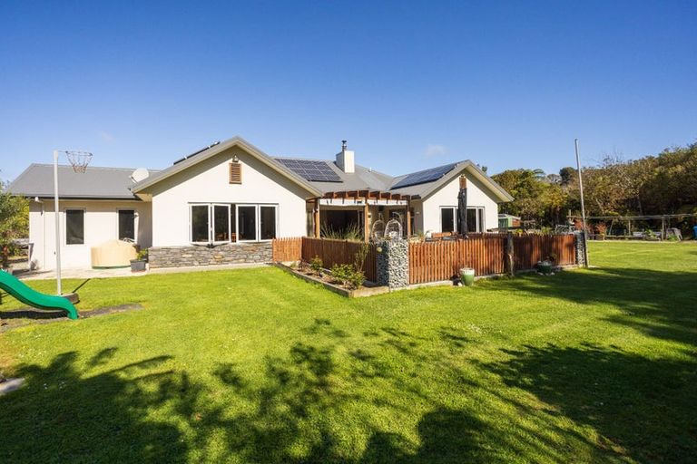 Photo of property in 122b Rutherglen Road, Rutherglen, Greymouth, 7805