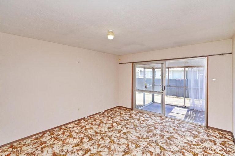 Photo of property in 2/343 Hereford Street, Linwood, Christchurch, 8011