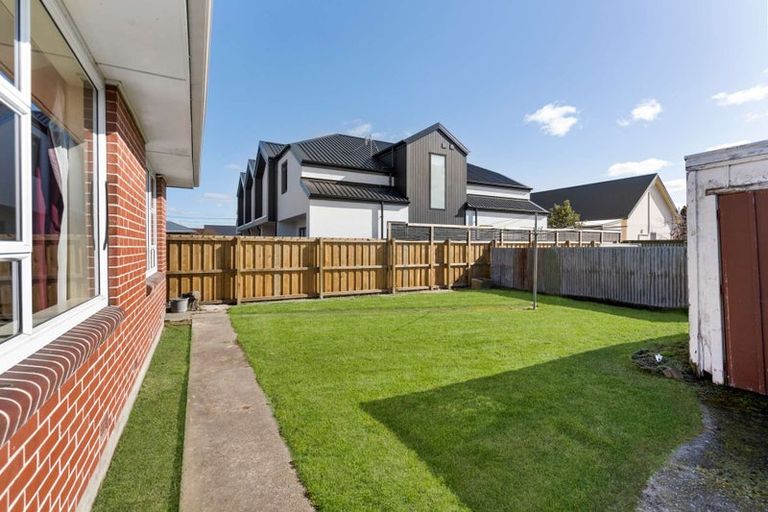 Photo of property in 2/65a Wychbury Street, Spreydon, Christchurch, 8024