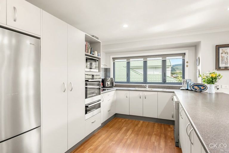 Photo of property in 53 Riverstone Drive, Riverstone Terraces, Upper Hutt, 5018
