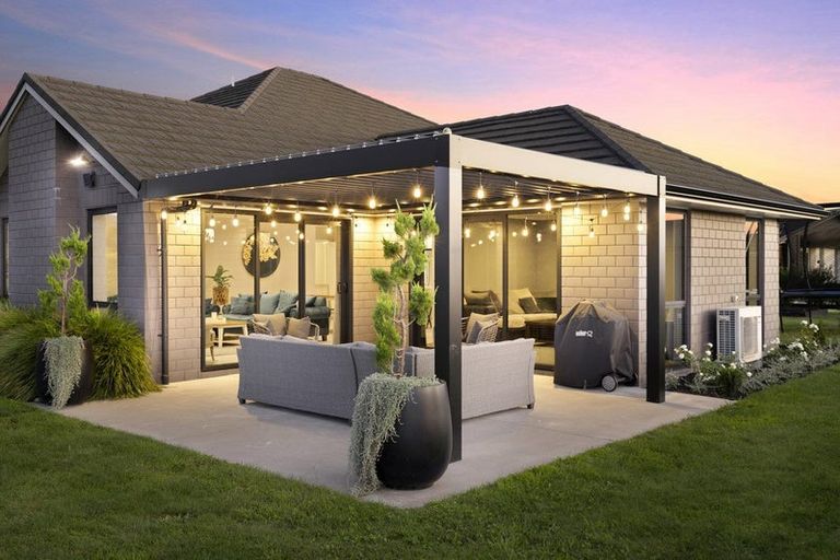 Photo of property in 131 Saint Kilda Road, Cambridge, 3434