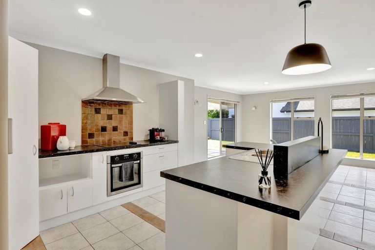Photo of property in 31 Caversham Drive, Rototuna, Hamilton, 3210