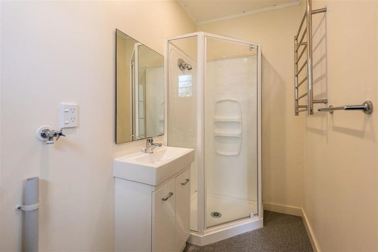 Photo of property in 4a/8 Howard Street, Mount Cook, Wellington, 6021