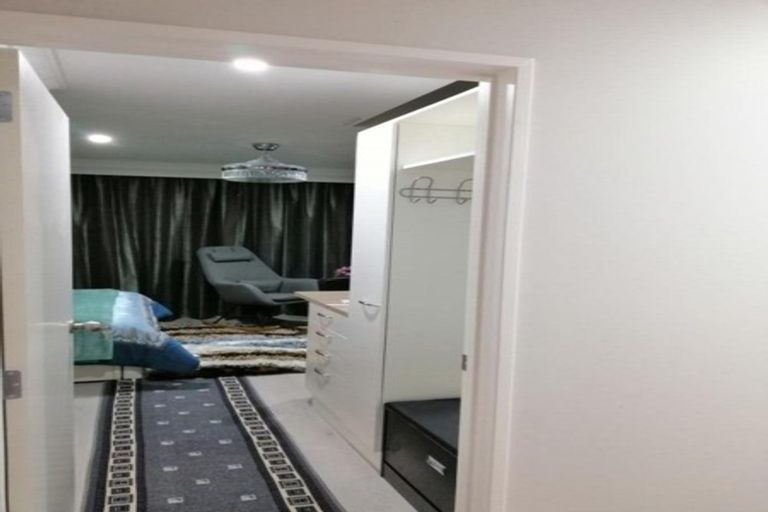 Photo of property in 76 Ferndown Avenue, Papatoetoe, Auckland, 2025