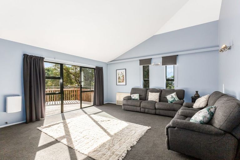 Photo of property in 6 Ensign Lane, Whitby, Porirua, 5024