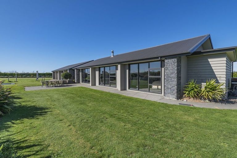 Photo of property in 74 Crozier Drive, Kirwee, Darfield, 7571