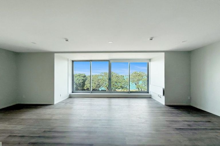 Photo of property in 3/18a King Edward Parade, Devonport, Auckland, 0624