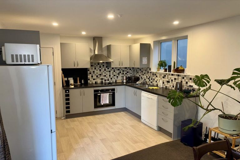 Photo of property in 88 Roxburgh Street, Mount Victoria, Wellington, 6011