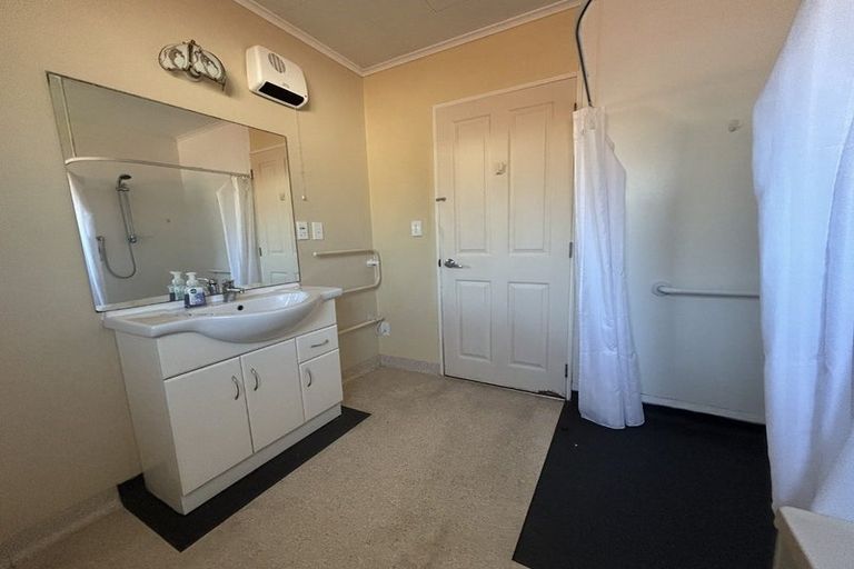 Photo of property in 8 Hogg Crescent, Masterton, 5810