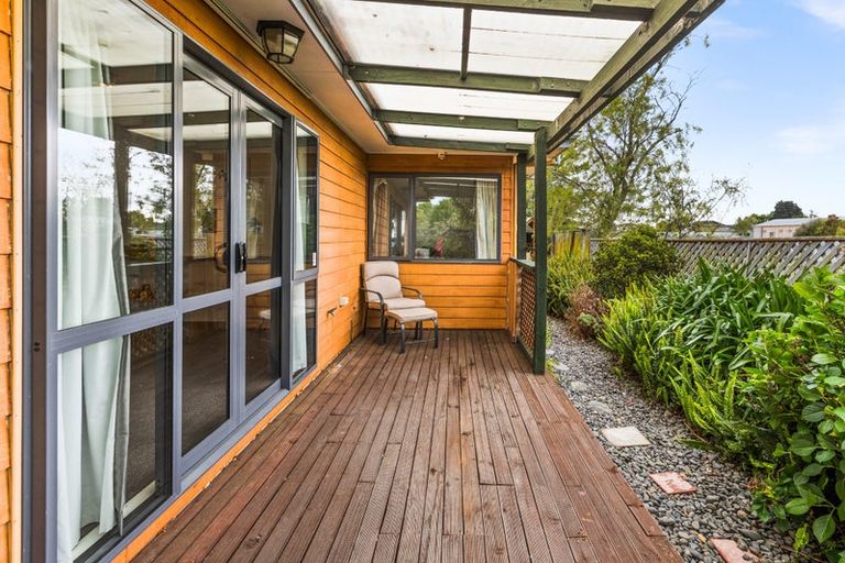 Photo of property in 2/16 Alan Styles Place, Greenmeadows, Napier, 4112