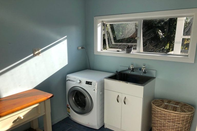 Photo of property in 31 Pleasant Road, Glen Eden, Auckland, 0602