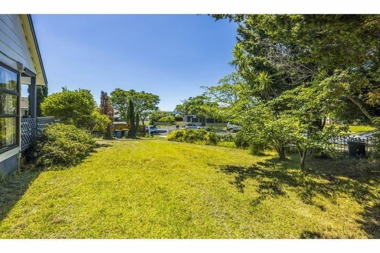 Photo of property in 3 Compass Place, Te Atatu Peninsula, Auckland, 0610