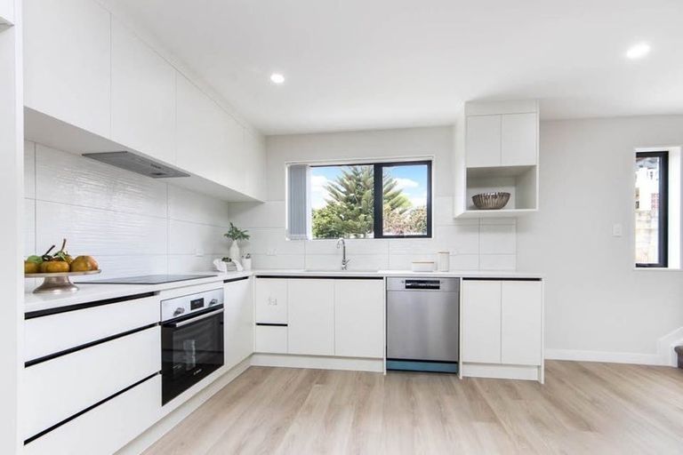 Photo of property in 7/41 Marriott Road, Pakuranga, Auckland, 2010