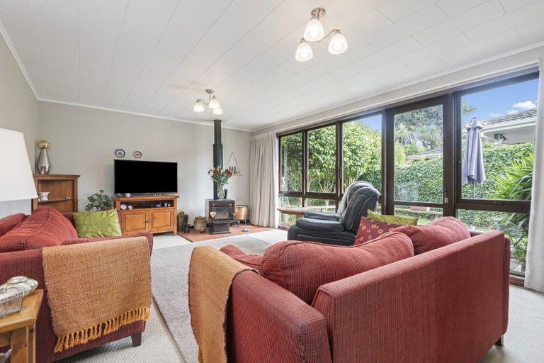 Photo of property in 14 Rakino Place, Awapuni, Palmerston North, 4412
