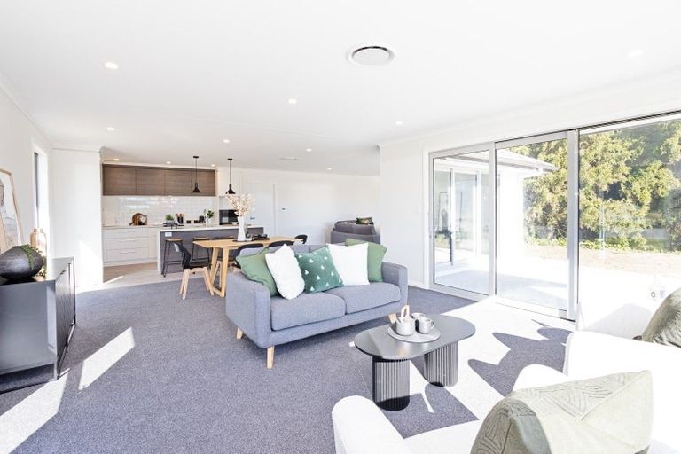 Photo of property in 92 Blairlogie Close, Otatara, 9879