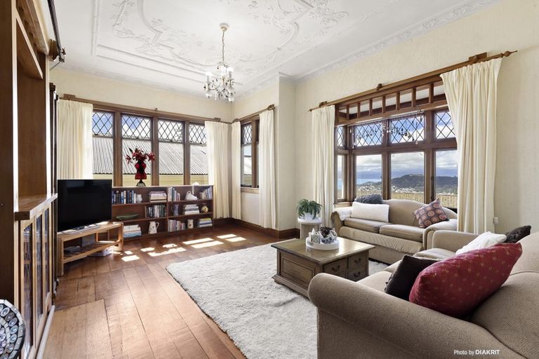 Photo of property in 37 Karepa Street, Brooklyn, Wellington, 6021