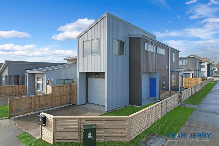 Photo of property in 2 Heihei Street, Papakura, 2110