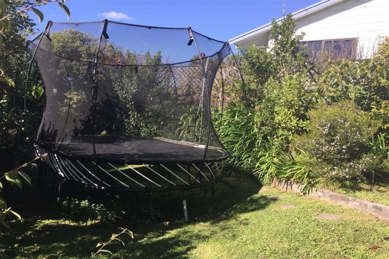 Photo of property in 99 Beauchamp Street, Karori, Wellington, 6012