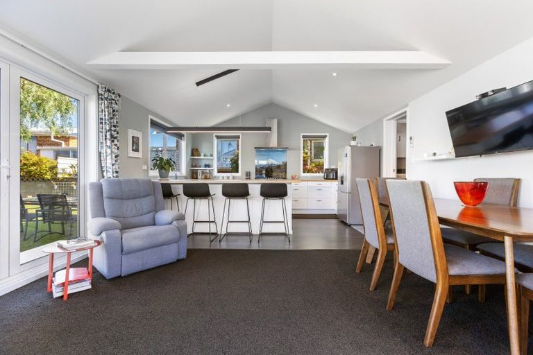 Photo of property in 5a High Street West, 4320