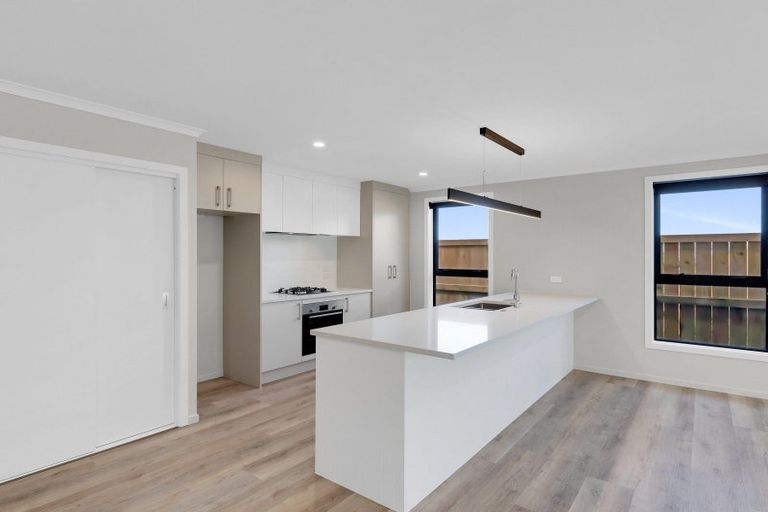 Photo of property in 7 Waruhia Crescent, Rototuna North, 3281