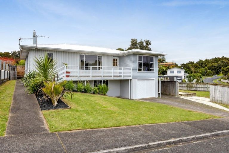 Photo of property in 117 Awanui Street, Merrilands, New Plymouth, 4312