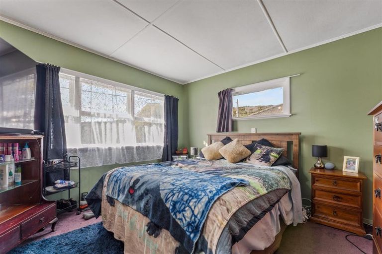 Photo of property in 52 Polstead Road, Stoke, Nelson, 7011