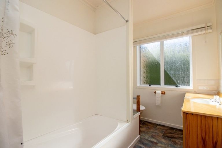 Photo of property in 24 Willoughby Street, Paeroa, 3600