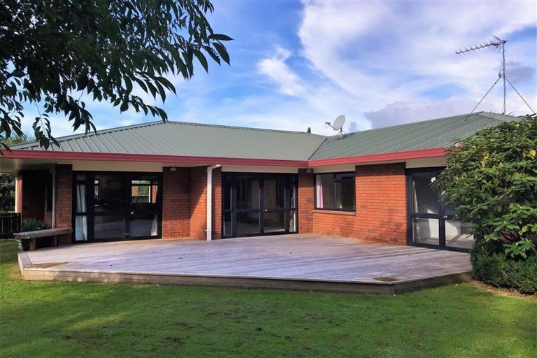 Photo of property in 25 Admiral Crescent, Flagstaff, Hamilton, 3210