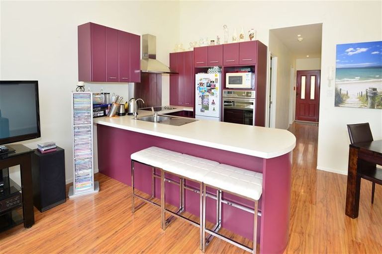 Photo of property in 33f Florence Avenue, Orewa, 0931