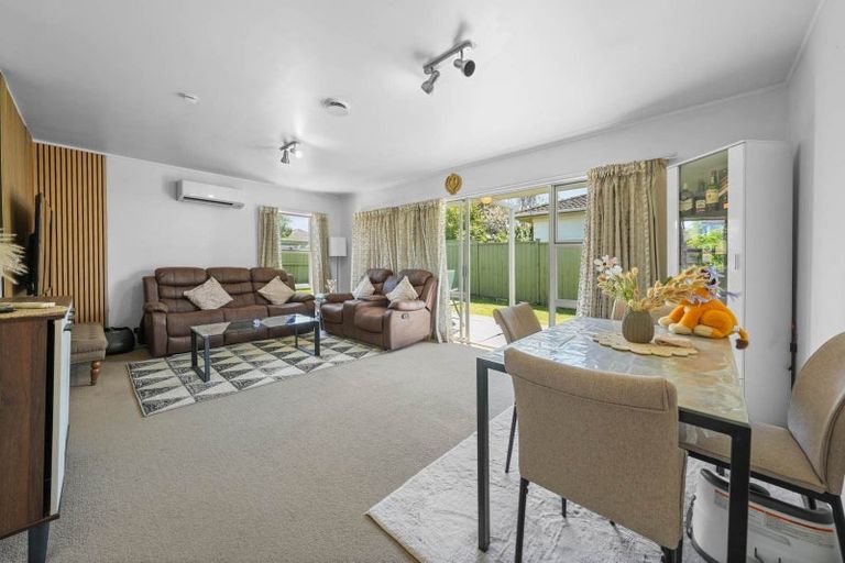 Photo of property in 1/162 Pigeon Mountain Road, Half Moon Bay, Auckland, 2012