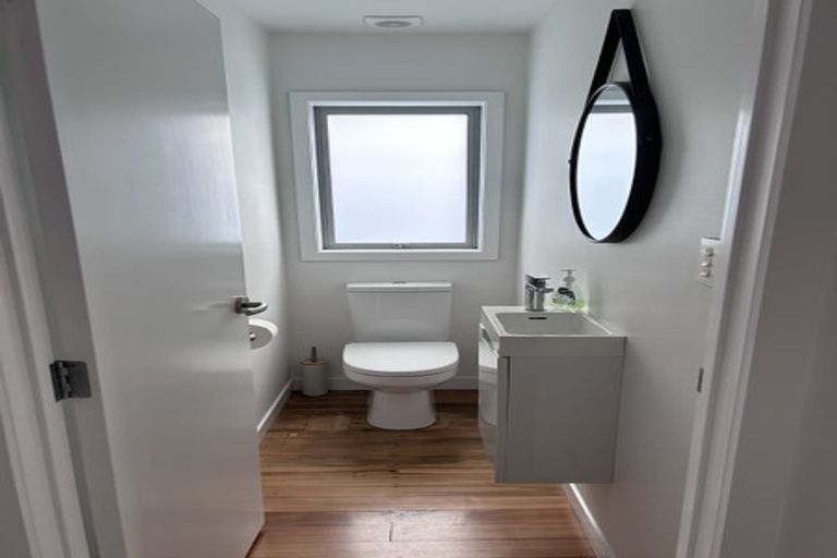 Photo of property in 22 Tiri Road, Manly, Whangaparaoa, 0930