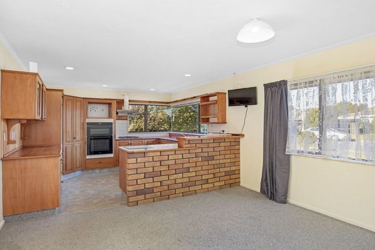Photo of property in 21 Cedar Drive, Paraparaumu Beach, Paraparaumu, 5032