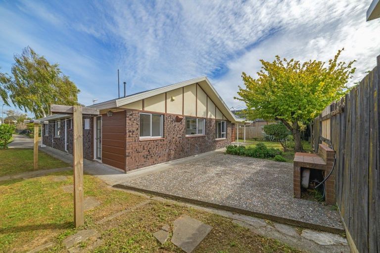 Photo of property in 17 Caulfield Place, Awapuni, Palmerston North, 4412