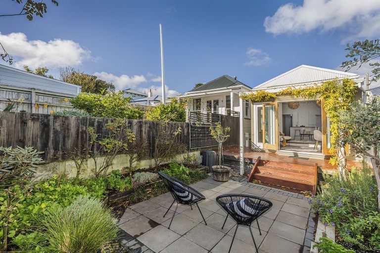 Photo of property in 109 Constable Street, Newtown, Wellington, 6021