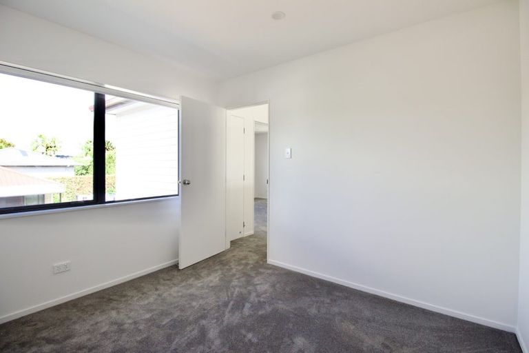 Photo of property in 111a Lancaster Road, Beach Haven, Auckland, 0626