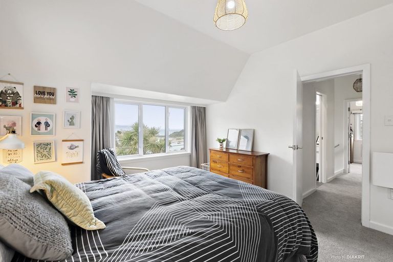 Photo of property in 11 Knoll Street, Island Bay, Wellington, 6023