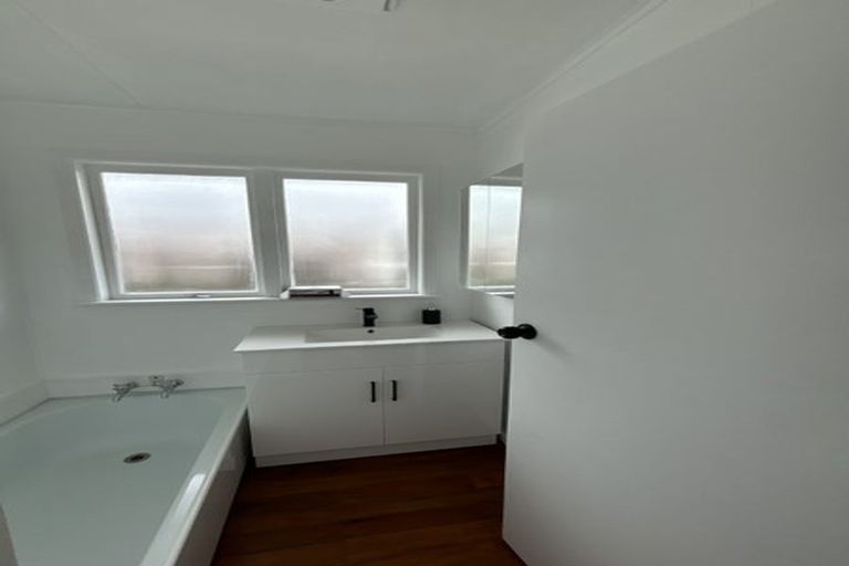 Photo of property in 31 Karamu Crescent, Wainuiomata, Lower Hutt, 5014