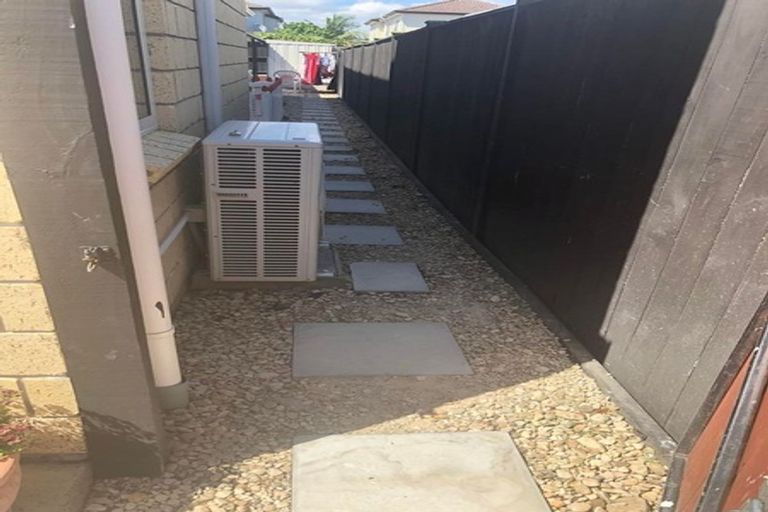 Photo of property in 13 Kerrykeel Drive, Flat Bush, Auckland, 2019