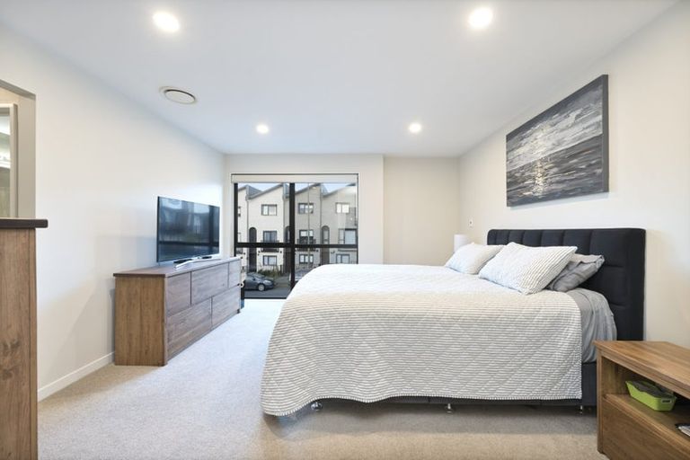 Photo of property in 23b Westgate Drive, Westgate, Auckland, 0614