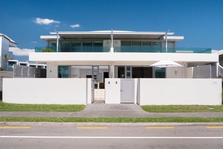 Photo of property in 135 Marine Parade, Mount Maunganui, 3116