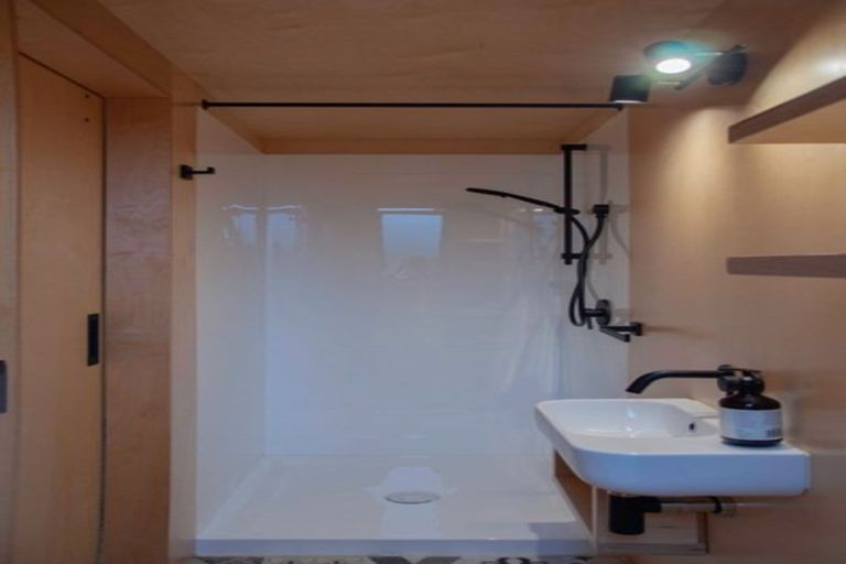 Photo of property in 27a Gamblins Road, Saint Martins, Christchurch, 8022