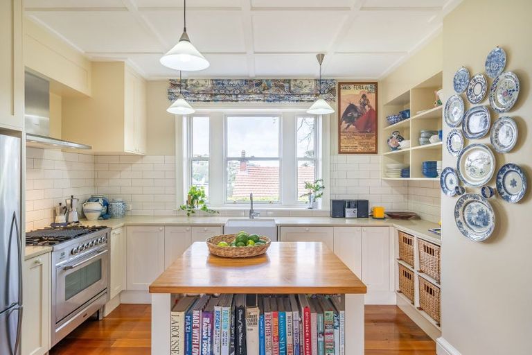 Photo of property in 35 Pitt Street, Wadestown, Wellington, 6012