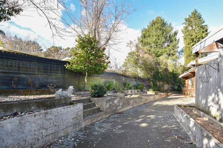 Photo of property in 1 Russell Crescent, Western Heights, Rotorua, 3015