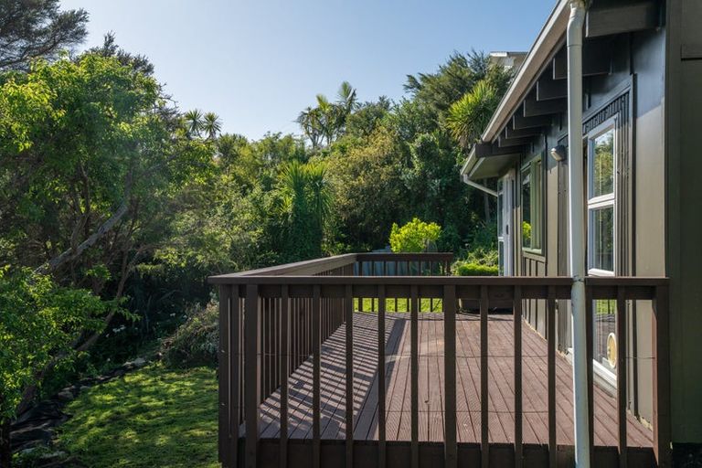 Photo of property in 6 Main Road, Raglan, 3225