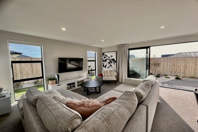 Photo of property in 9 Coney Place, Rolleston, 7614