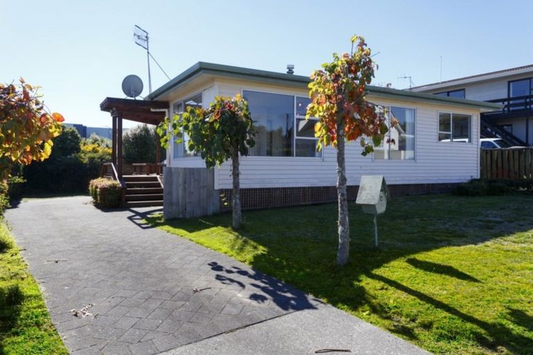 Photo of property in 6 Birch Street, Hilltop, Taupo, 3330