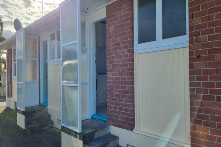 Photo of property in 85 Lincoln Road, Henderson, Auckland, 0610